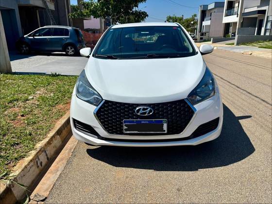 HYUNDAI HB20 1.0 COMFORT PLUS 12V FLEX 4P MANUAL
